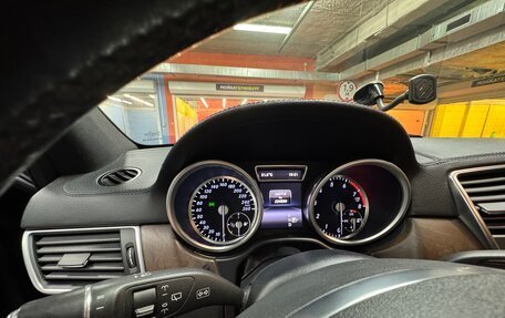 Mercedes-Benz GL-Класс, 2015 год, 4 500 000 рублей, 15 фотография