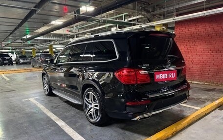 Mercedes-Benz GL-Класс, 2015 год, 4 500 000 рублей, 21 фотография