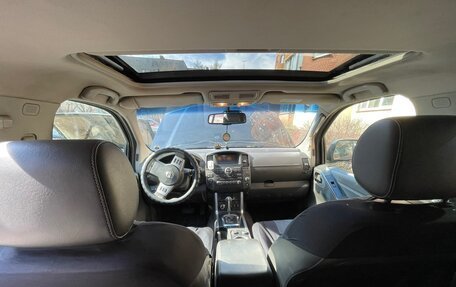 Nissan Pathfinder, 2011 год, 550 000 рублей, 10 фотография