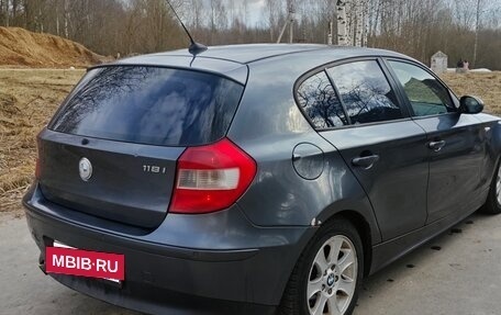 BMW 1 серия, 2006 год, 490 000 рублей, 4 фотография