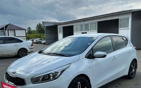 KIA cee'd III, 2015 год, 1 350 000 рублей, 2 фотография