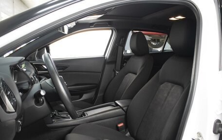 Mazda CX-4, 2022 год, 2 340 000 рублей, 9 фотография