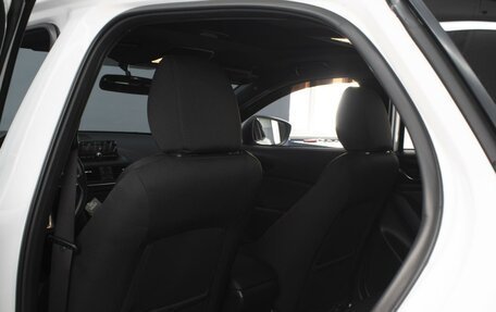 Mazda CX-4, 2022 год, 2 340 000 рублей, 11 фотография