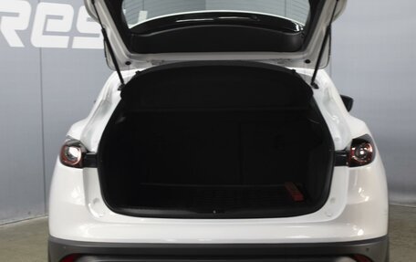 Mazda CX-4, 2022 год, 2 340 000 рублей, 20 фотография