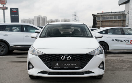 Hyundai Solaris II рестайлинг, 2021 год, 1 630 000 рублей, 3 фотография