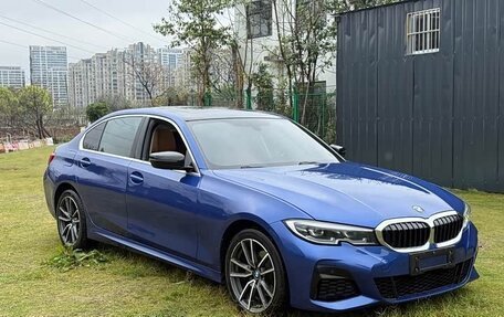 BMW 3 серия, 2022 год, 2 700 000 рублей, 3 фотография