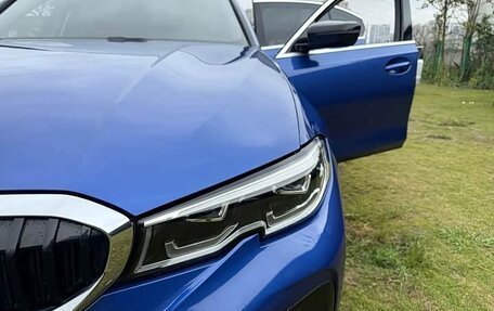 BMW 3 серия, 2022 год, 2 700 000 рублей, 15 фотография