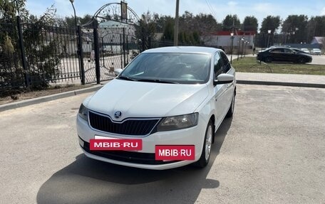 Skoda Rapid I, 2015 год, 890 000 рублей, 4 фотография