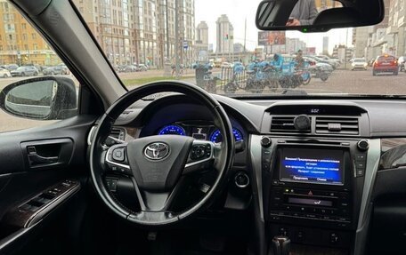 Toyota Camry, 2016 год, 1 900 000 рублей, 6 фотография
