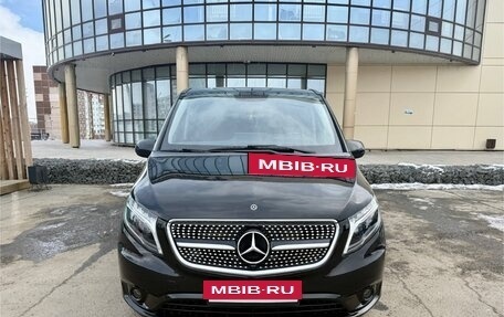 Mercedes-Benz Vito, 2015 год, 2 950 000 рублей, 2 фотография