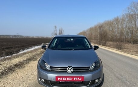 Volkswagen Golf VI, 2011 год, 580 000 рублей, 2 фотография