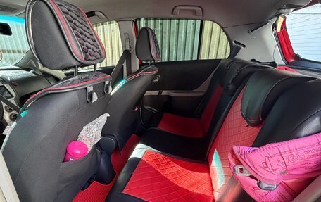 Toyota Yaris III рестайлинг, 2007 год, 650 000 рублей, 7 фотография