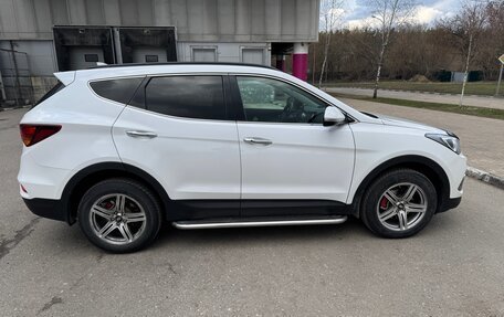 Hyundai Santa Fe III рестайлинг, 2018 год, 2 700 000 рублей, 3 фотография