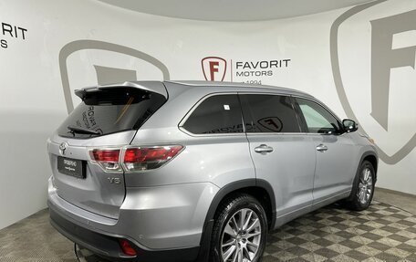 Toyota Highlander III, 2014 год, 2 649 000 рублей, 6 фотография