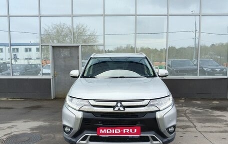 Mitsubishi Outlander III рестайлинг 3, 2019 год, 2 299 000 рублей, 2 фотография