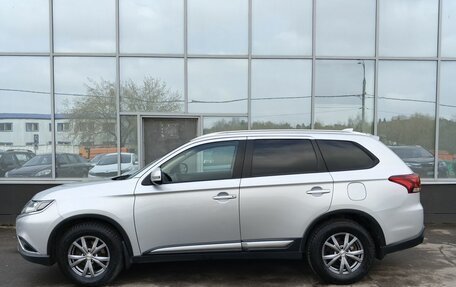 Mitsubishi Outlander III рестайлинг 3, 2019 год, 2 299 000 рублей, 8 фотография