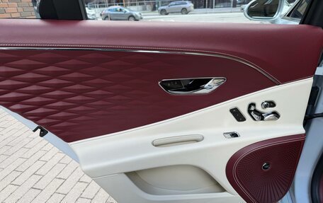 Bentley Flying Spur, 2020 год, 18 500 000 рублей, 30 фотография