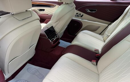 Bentley Flying Spur, 2020 год, 18 500 000 рублей, 31 фотография