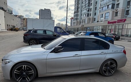 BMW 3 серия, 2017 год, 2 400 000 рублей, 2 фотография