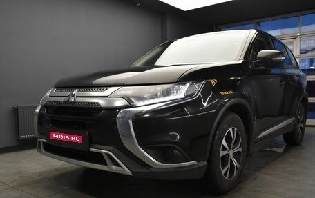 Mitsubishi Outlander III рестайлинг 3, 2019 год, 2 379 000 рублей, 1 фотография