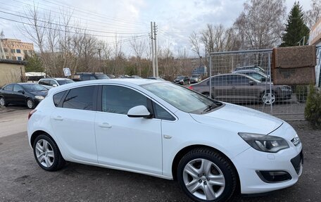 Opel Astra J, 2015 год, 1 070 000 рублей, 4 фотография