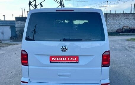 Volkswagen Caravelle T6 рестайлинг, 2017 год, 2 580 000 рублей, 8 фотография