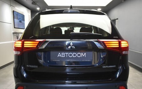 Mitsubishi Outlander III рестайлинг 3, 2019 год, 2 379 000 рублей, 8 фотография