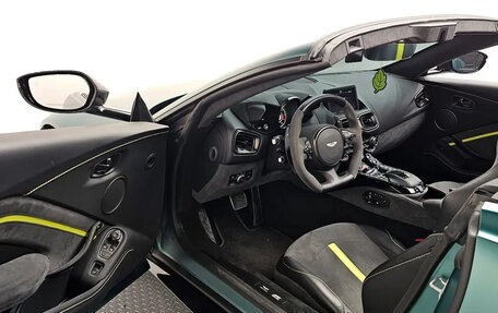 Aston Martin V8 Vantage IV, 2022 год, 18 000 000 рублей, 5 фотография