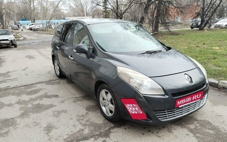 Renault Scenic III, 2010 год, 650 000 рублей, 2 фотография