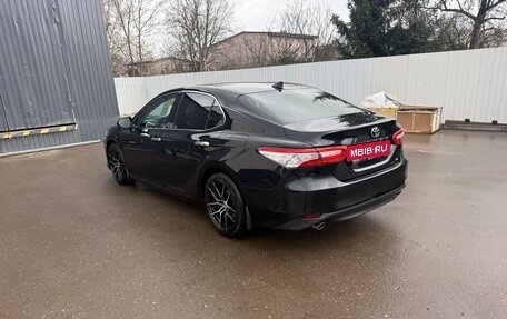 Toyota Camry, 2019 год, 3 150 000 рублей, 13 фотография