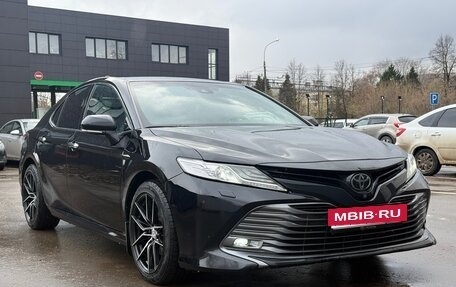 Toyota Camry, 2019 год, 3 150 000 рублей, 7 фотография