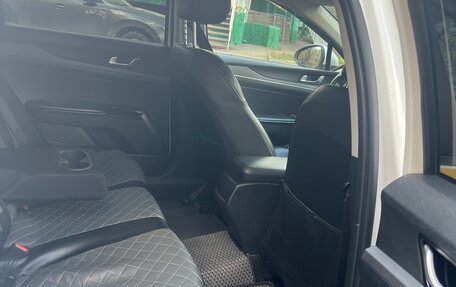 KIA K5, 2021 год, 1 815 000 рублей, 6 фотография