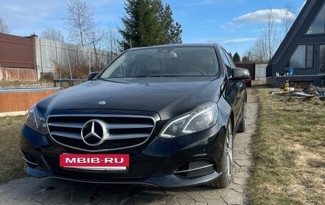 Mercedes-Benz E-Класс, 2013 год, 2 500 000 рублей, 2 фотография