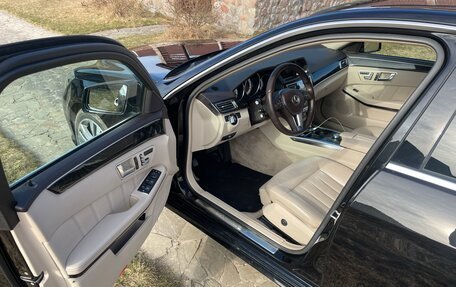 Mercedes-Benz E-Класс, 2013 год, 2 500 000 рублей, 10 фотография