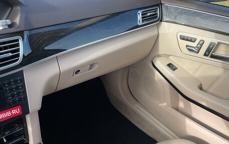 Mercedes-Benz E-Класс, 2013 год, 2 500 000 рублей, 13 фотография