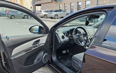 Chevrolet Cruze II, 2013 год, 900 000 рублей, 13 фотография