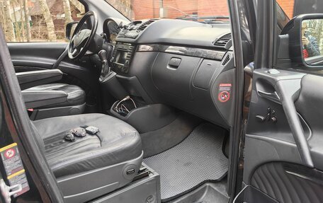 Mercedes-Benz Viano, 2013 год, 2 300 000 рублей, 7 фотография