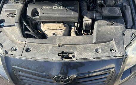 Toyota Avensis III рестайлинг, 2006 год, 780 000 рублей, 19 фотография