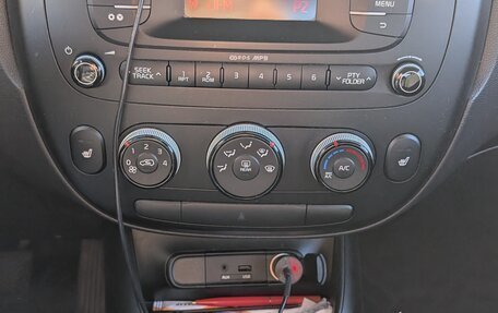 KIA Soul II рестайлинг, 2014 год, 1 050 000 рублей, 7 фотография