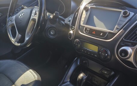 Hyundai ix35 I рестайлинг, 2013 год, 1 300 000 рублей, 8 фотография