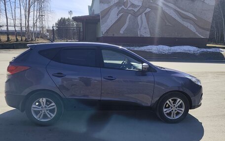 Hyundai ix35 I рестайлинг, 2013 год, 1 300 000 рублей, 16 фотография