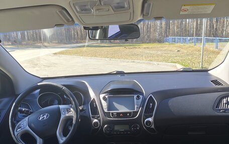 Hyundai ix35 I рестайлинг, 2013 год, 1 300 000 рублей, 17 фотография