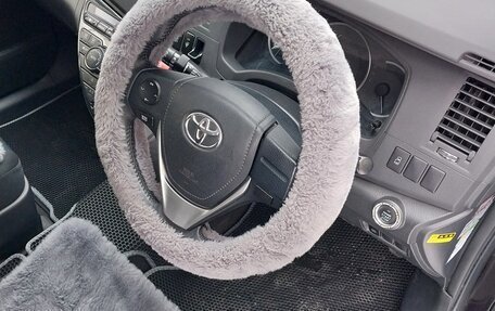 Toyota ISis I, 2013 год, 1 250 000 рублей, 7 фотография