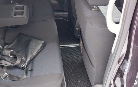 Toyota ISis I, 2013 год, 1 250 000 рублей, 8 фотография