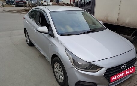 Hyundai Solaris II рестайлинг, 2017 год, 945 000 рублей, 2 фотография