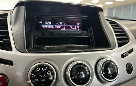 Mitsubishi L200 IV рестайлинг, 2011 год, 1 320 000 рублей, 4 фотография