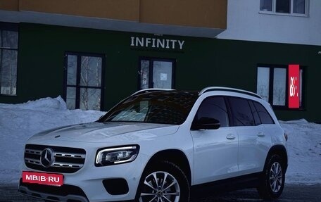 Mercedes-Benz GLB, 2020 год, 3 050 000 рублей, 2 фотография