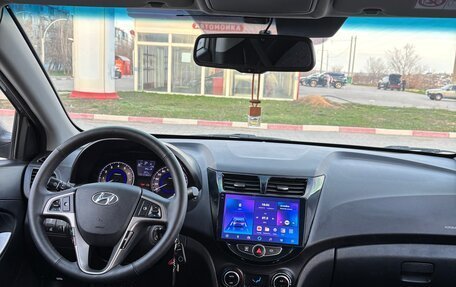 Hyundai Solaris II рестайлинг, 2016 год, 1 200 000 рублей, 10 фотография