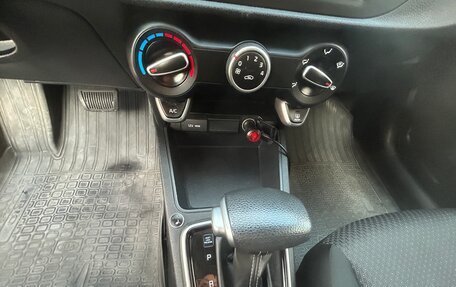 KIA Rio IV, 2021 год, 1 650 000 рублей, 6 фотография