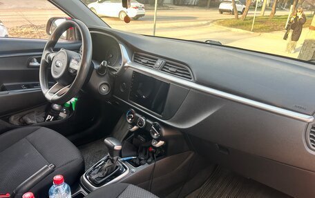 KIA Rio IV, 2021 год, 1 650 000 рублей, 15 фотография